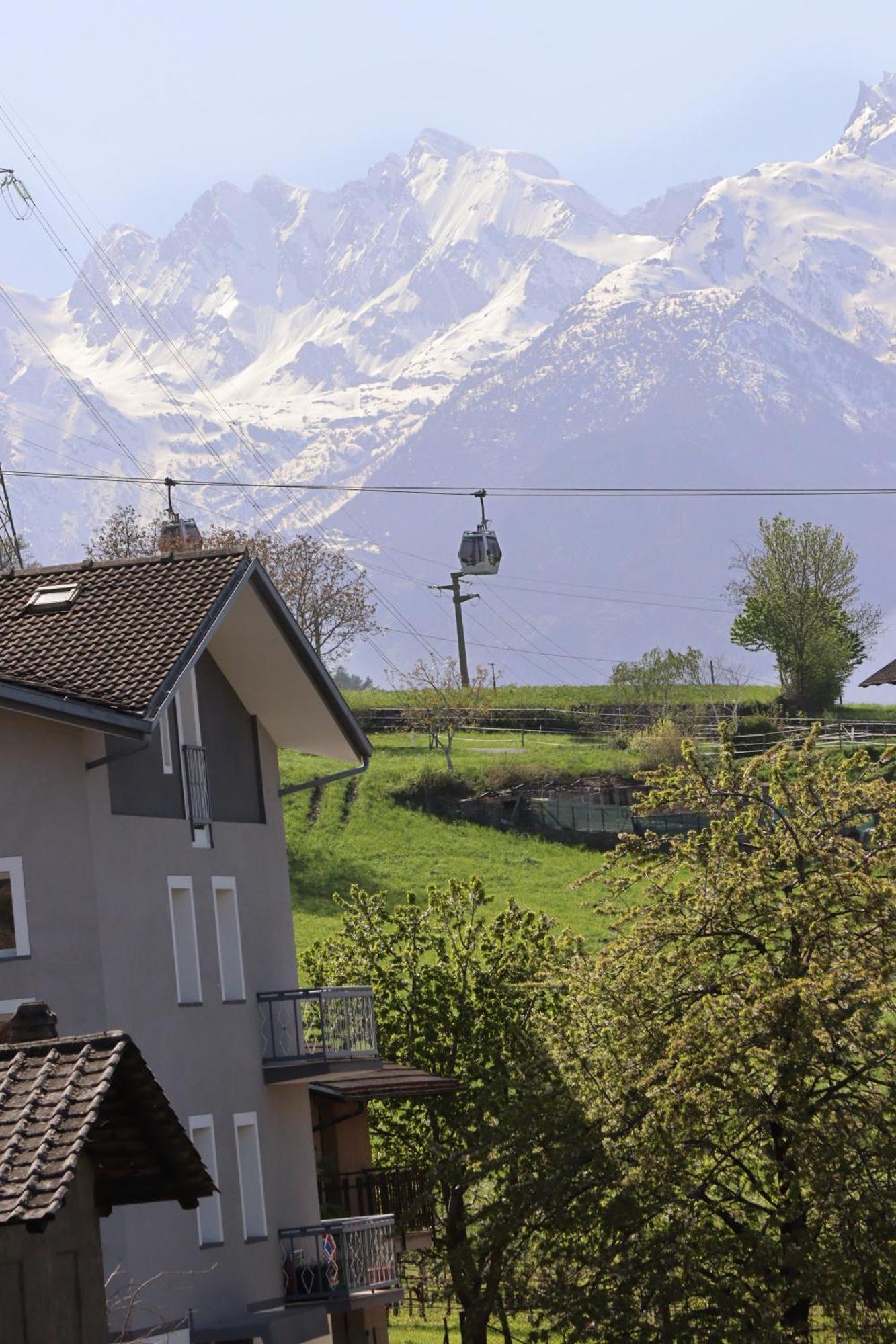 Aparthotel Lo Barbaboc Charvensod Exteriér fotografie