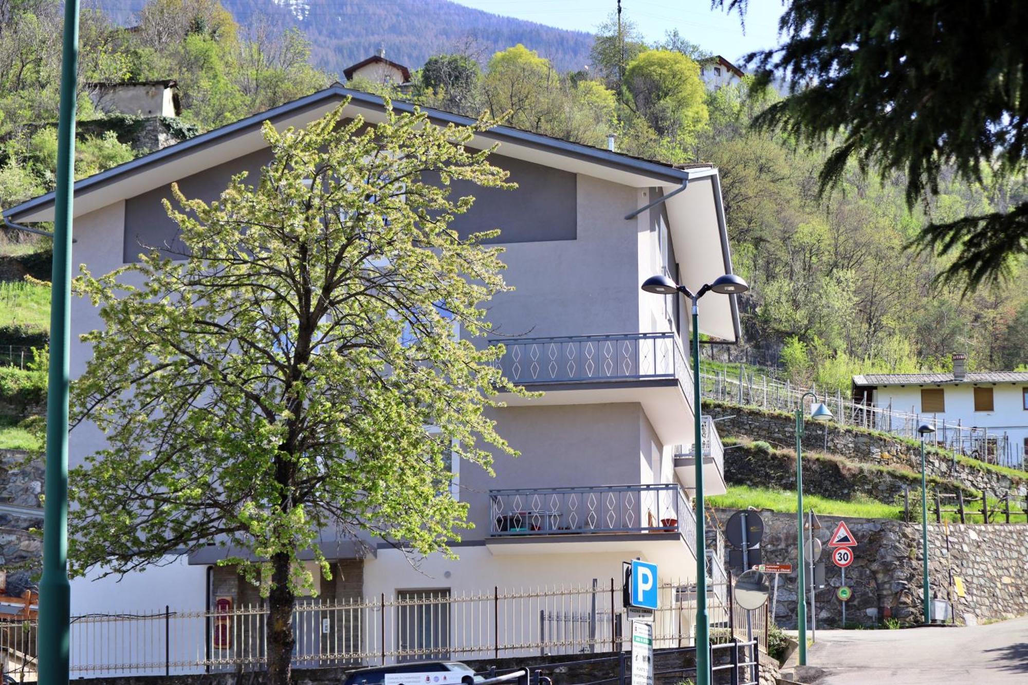 Aparthotel Lo Barbaboc Charvensod Exteriér fotografie